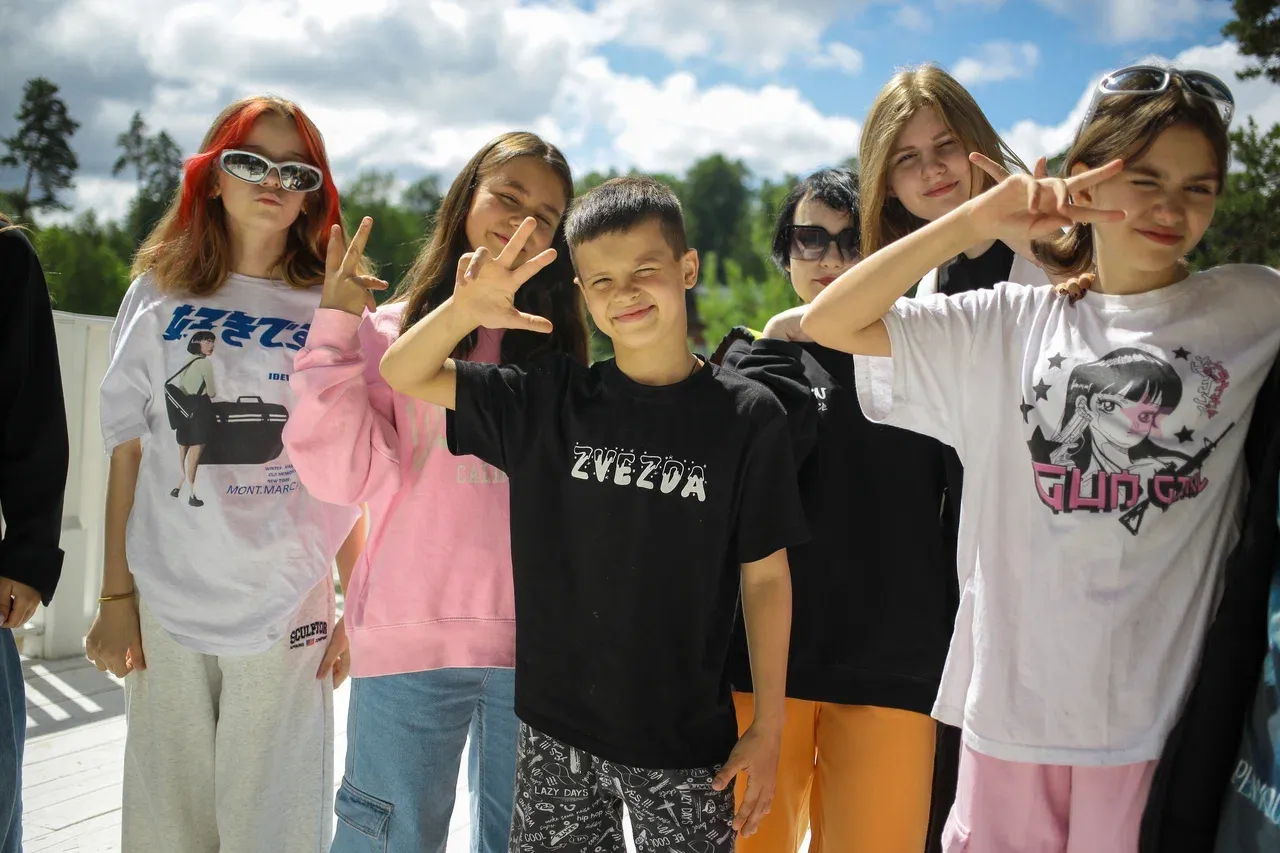 Дети на дневной программе в Лужниках