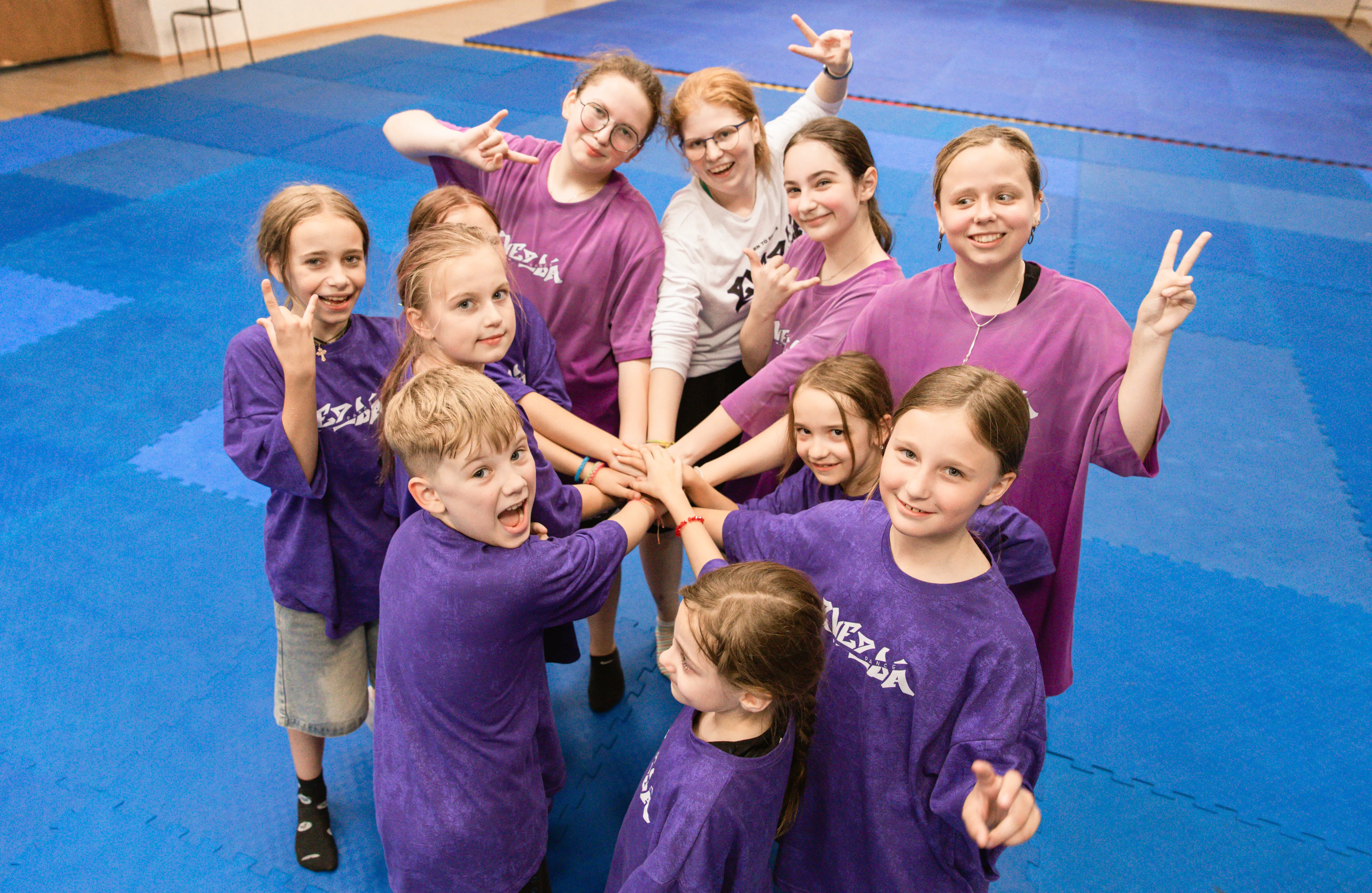 Запись в детский танцевальный лагерь Звезда — групповое фото