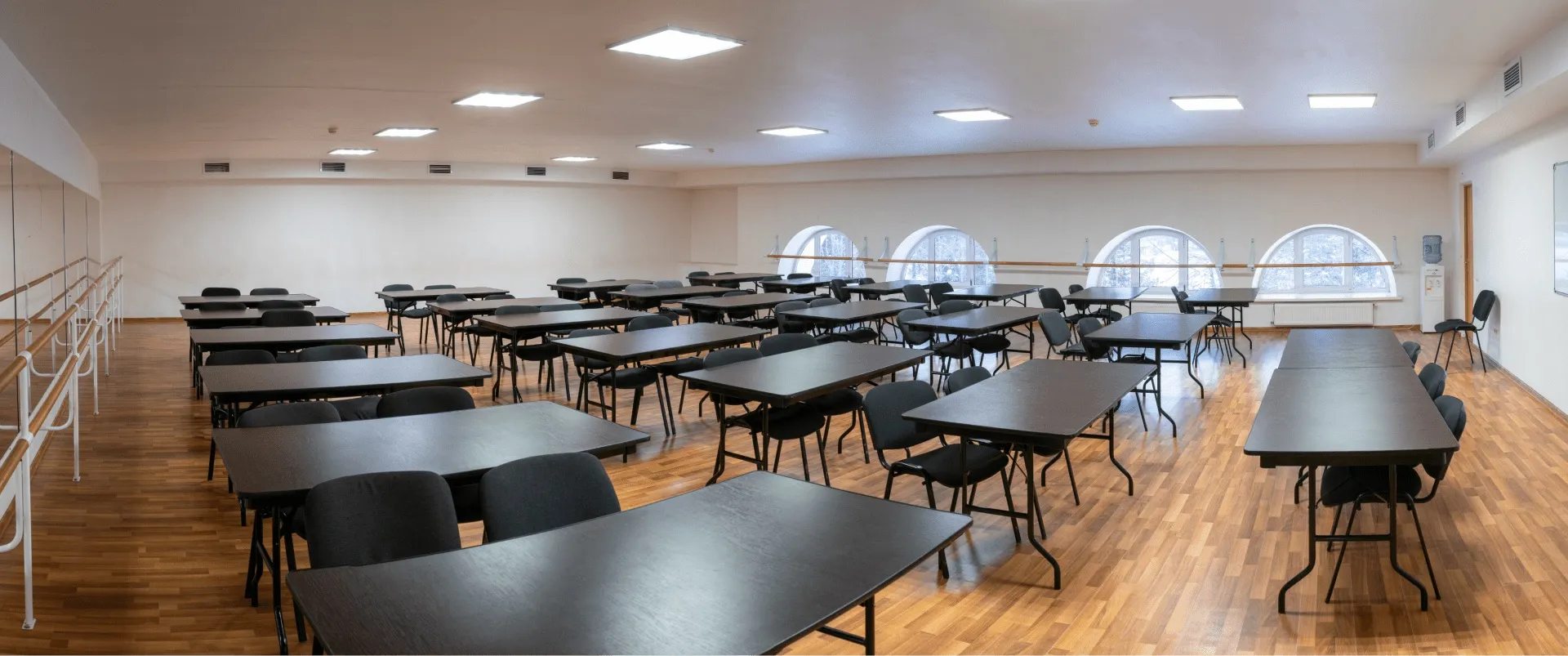 Обеденный зал парк-отеля