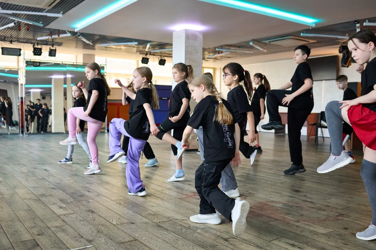 Танцевальное занятие в Лужниках